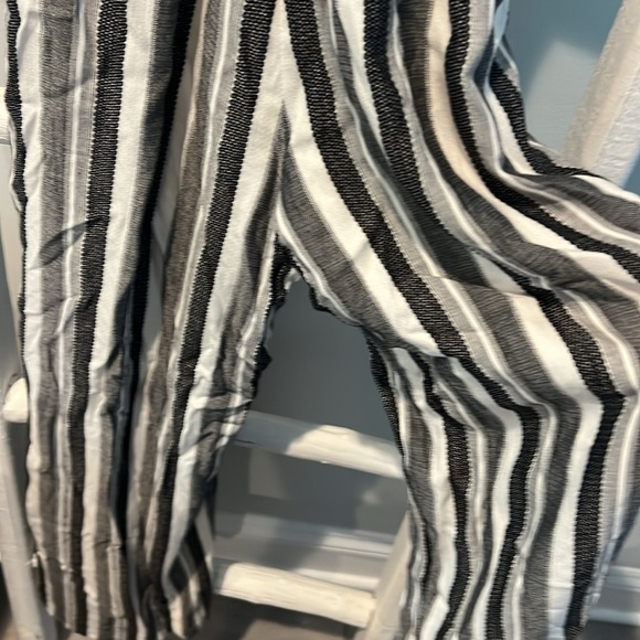 Amanda Uprichard Monochrome Striped wide leg belted jumpsuit size small - Picture 8 of 8